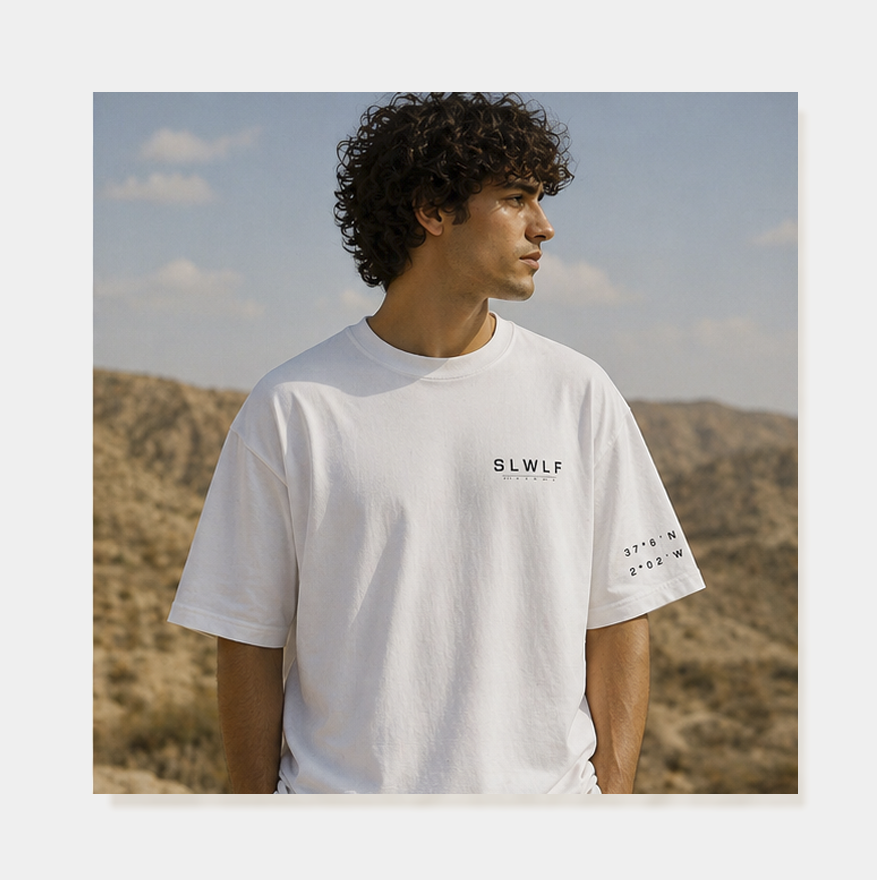 CLARIDAD — White (Oversize)